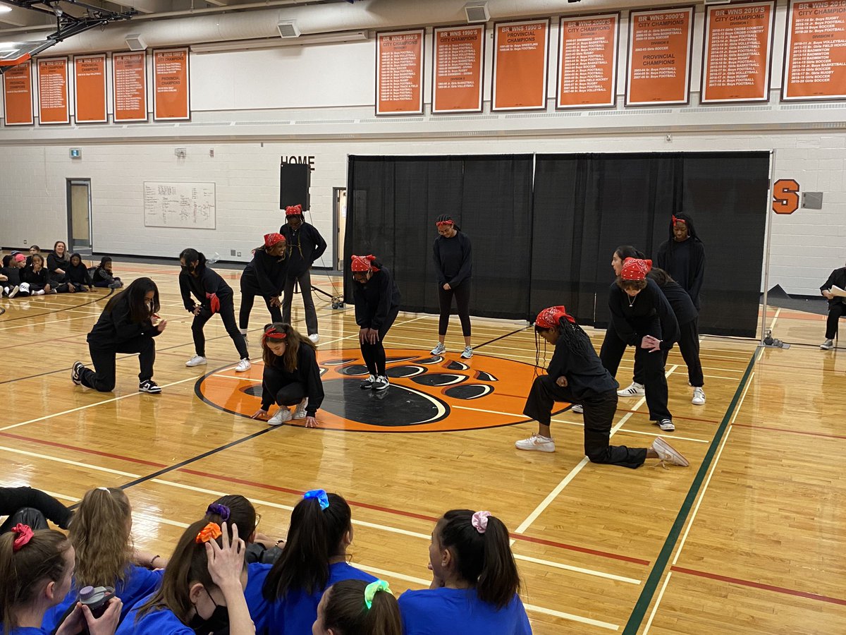 SVDP_CCSD's tweet photo. Viking Danceworks Team shook the house tonight at St Francis in a awesome performance.  They simply crushed it!  Thanks to our coaches. https://t.co/QGlL9Jr5nk