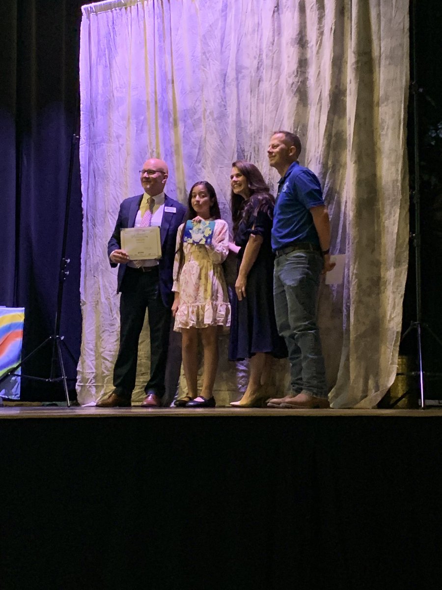 TropicIslesElem's tweet photo. Congratulations to Tropic’s Kids Tag Art Recipients, Scarlett and Juliette. Thank you, Mr. Hertzog, for inspiring our students to showcase their artistic abilities. We are proud of you!! #weignitelearning #loveleeschools #tropictuff https://t.co/9J2PXaMwkf