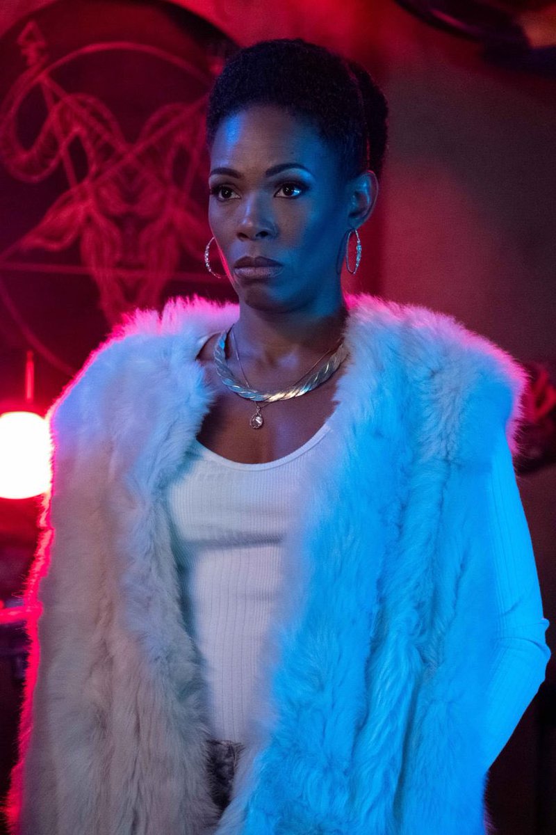 DaBoiKJ2313's tweet image. When J. Cole said “Don’t save her, she don’t wanna be saved..” 

This is who he was talking about.. #SnowfallFX