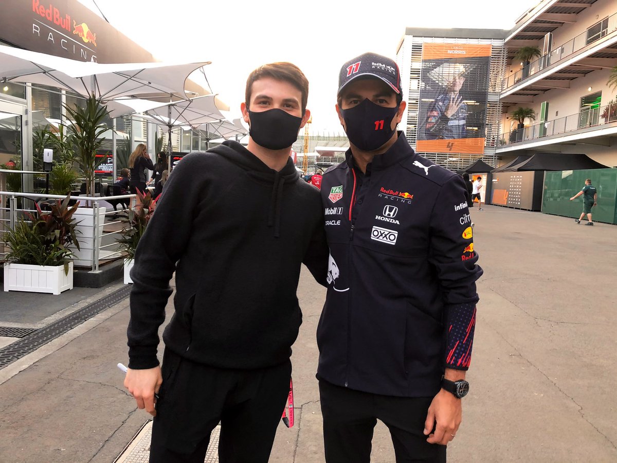 guerraml's tweet photo. Estos dos el lunes amanecen como líderes de su categoría. 
#ChecoPerez #F1 #AustralianGP 
#PatOWard #IndyCar #PPG375 https://t.co/kFyQJNAYb6