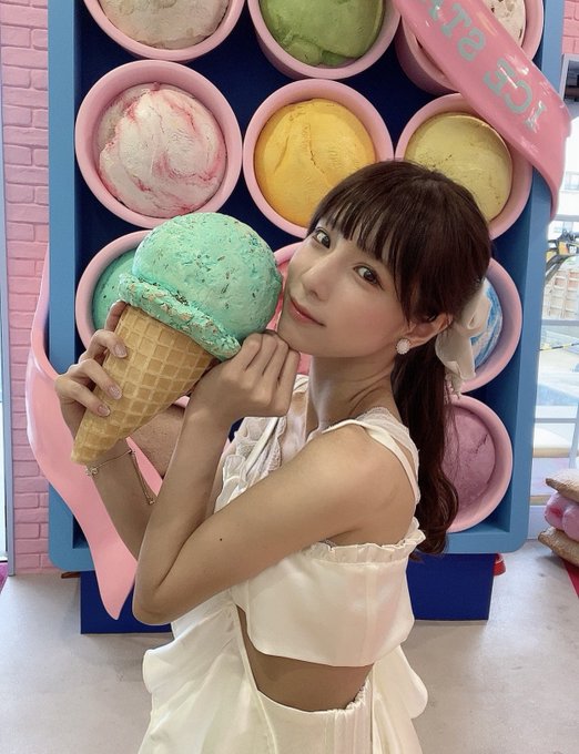 夏本あさみ