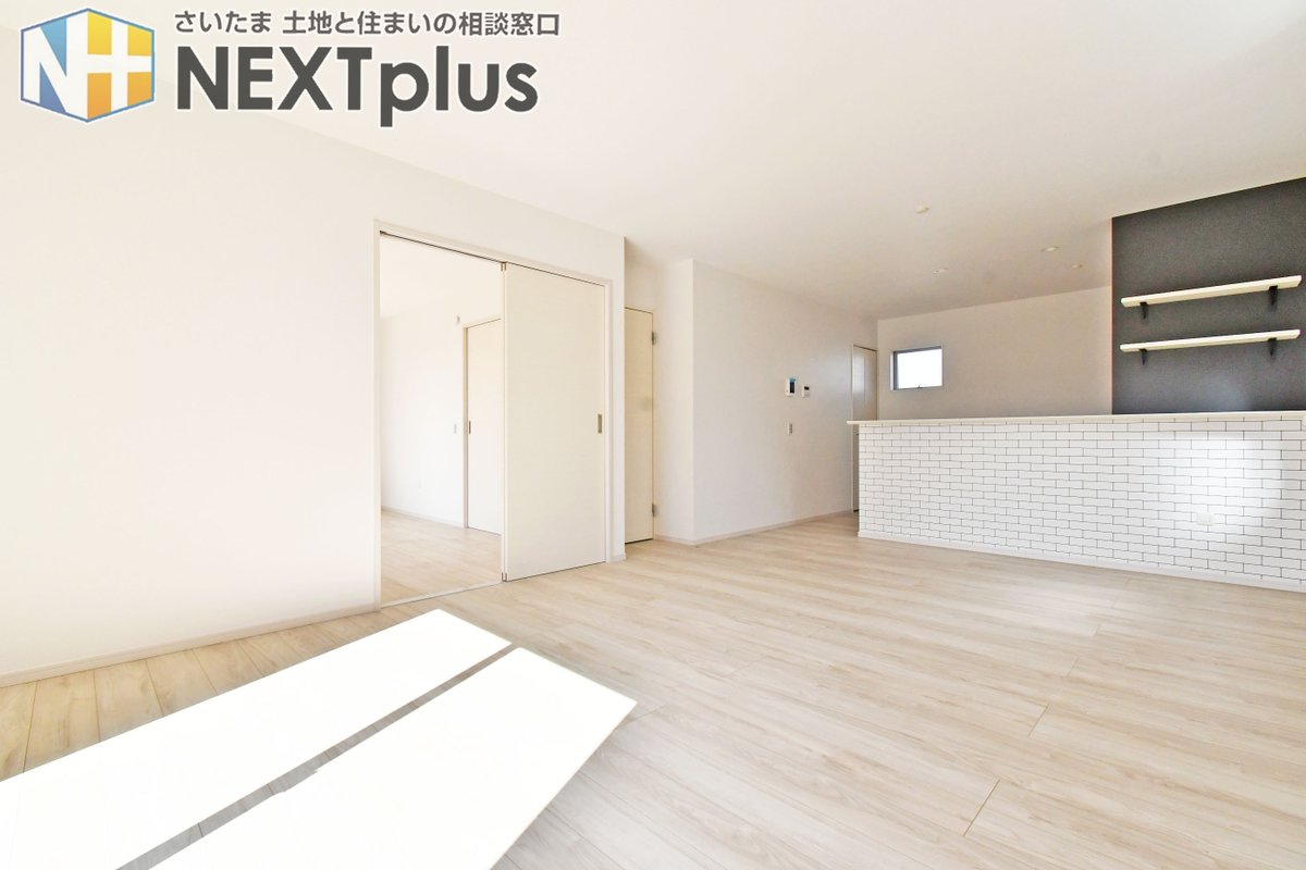 nextplus1114's tweet photo. #新築戸建 #蓮田駅 徒歩17分 #4LDK #敷地面積60坪 南側には #ペット も喜ぶ #広い庭付♪ #並列駐車3台 #全居室6帖以上 #ウォークインクローゼット #食洗器 #対面キッチン #シューズクローク #インナーバルコニー #LDK17帖 #お洒落な #カフェ風キッチン #NEXTplus #不動産 #蓮田市 受付中! https://t.co/msUlkRaxEP