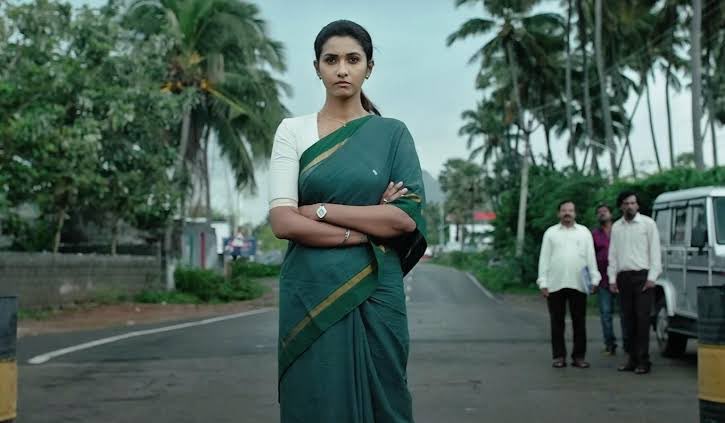 CineTimee's tweet photo. #PathuThala !
@priya_Bshankar கண்டிப்பாக இதுவரையில் நடித்த கதாப்பாத்திரங்களிலிருந்து முற்றிலும் வேறுபட்ட கதாப்பாத்திரம் அதுவும் கவுதம் கார்த்திக்குடன் இவர் பேசும் காட்சிகள் ஆகட்டும் தைரியமான ஒரு தாசில்தாரராகவும் ரசிக்க வைக்கிறார் !
#CTReview ! @StudioGreen2 ! @PenMovies !
#CineTimee !