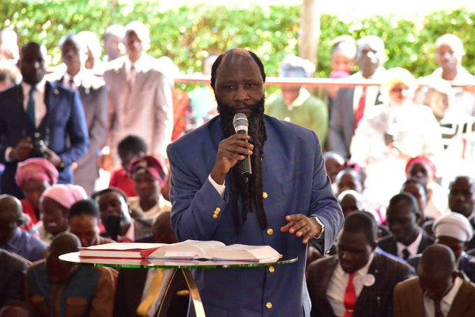 OmondiPastor's tweet photo. JESUS came to reveal that there is no one Holy like GOD THE FATHER and so we should all depend on GOD THE FATHER. HIS people should depend on HIM to sustain them.
Instead of declaring independence, We should instead declare a declaration of dependence on GOD. https://t.co/LYwE7VmOpG