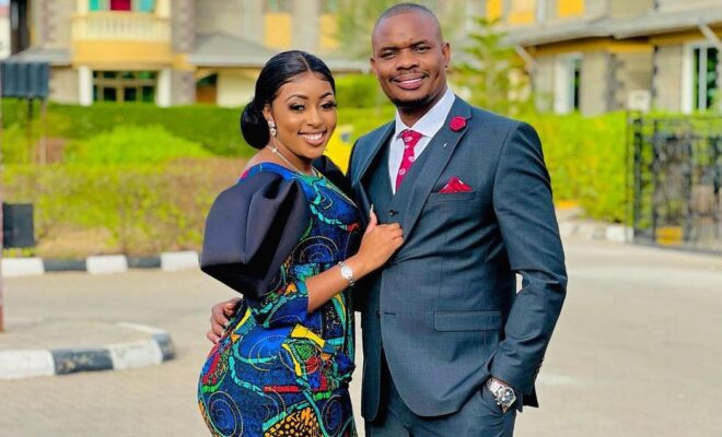 Radio47_Kenya's tweet photo. Mwanamitindo Amberray na mpenziwe Kennedy Rapudo waachana?
"A new day to start as a single mother of two, #Donewithlove," Amber asema.
"A lie has so many variations the truth has none, in less that 2 months we will all know the cause of the breakup," Rapudo alirudisha https://t.co/7XCDZc0YZU