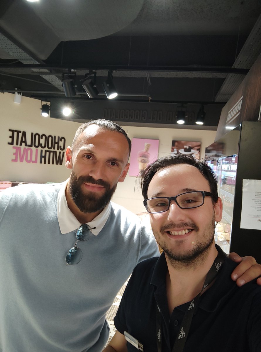 rfste1's tweet photo. Grande Vedat
Grazie per la tua gentilezza https://t.co/KcXSEOovmV