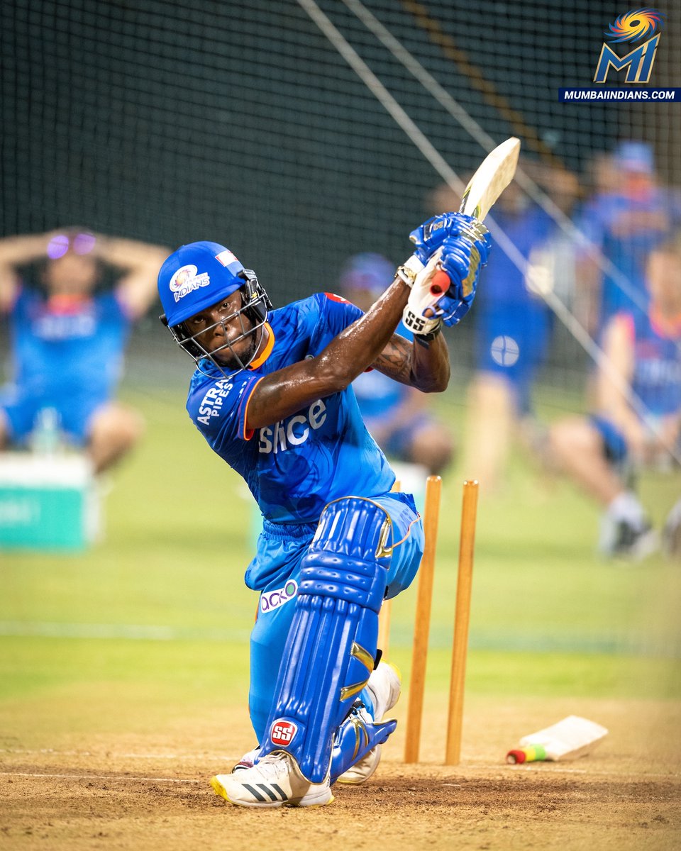 Joff Batting 👀🔥

Video dekhna hai? Comment karo 👇

#OneFamily #MumbaiMeriJaan #MumbaiIndians #IPL2023 #TATAIPL