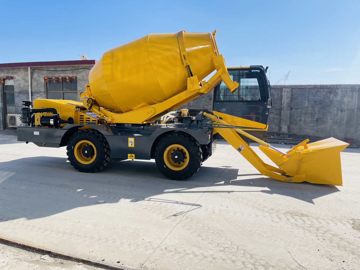 CKhenryzhang's tweet photo. Self-Loading Concrete Mixer, 1.6m³~5.5m³ optional

#CRUKING #mixer #concretemixer #transitmixer https://t.co/2LzX3h2ac7