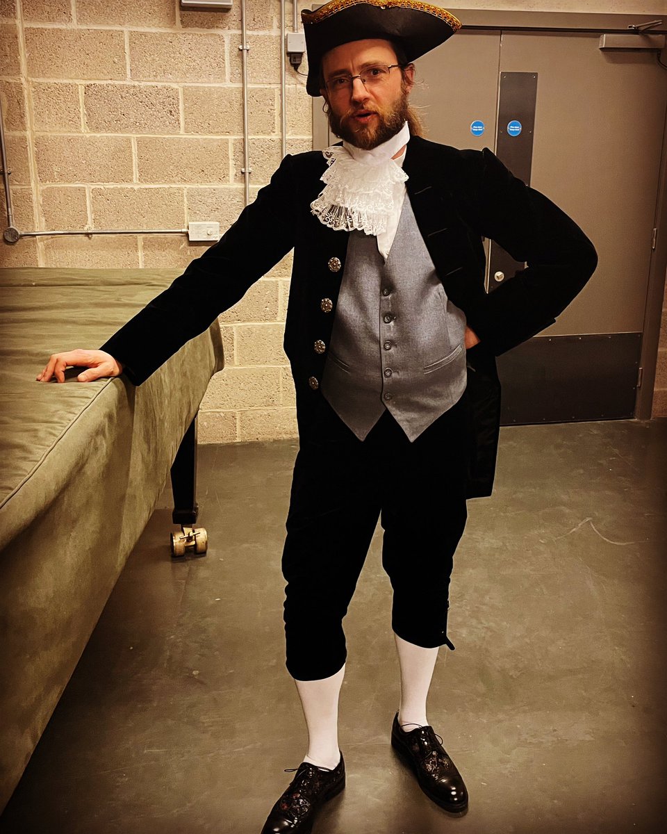 JKAConductor's tweet photo. #TBT to @JubileeOpera #BeggarsOpera @SnapeMaltings. Strong Horrible Histories vibe. https://t.co/yykUiKhJLU