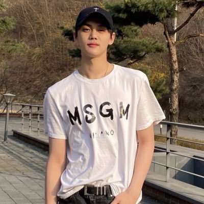 nixienai's tweet image. #FotoProfilBaru #calon #model #CalvinKlein