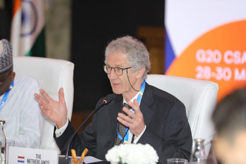 The Chair of NWO WOTRO @wiebebijker represented the Netherlands at the #G20 Chief Science Advisers’ Roundtable (<a href="/G20_CSAR/">G20-Chief Science Advisers Roundtable (G20-CSAR)</a>), discussing important themes such as One Health, Open Science, Global S&amp;T Policy, and Diversity, Equity, Inclusion and Accessibility in S&amp;T. #G20India