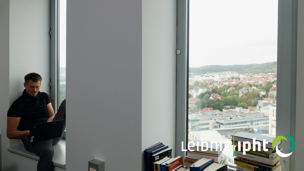 Congratulations: Our colleague PD Dr. Thomas Bocklitz, head of our Photonic Data Science Department, has received and accepted a call from <a href="/unibt/">Universität Bayreuth</a> and has been taking on a professorship for #ArtificialIntelligence in #spectroscopy and #microscopy. More: bit.ly/40OdlhU