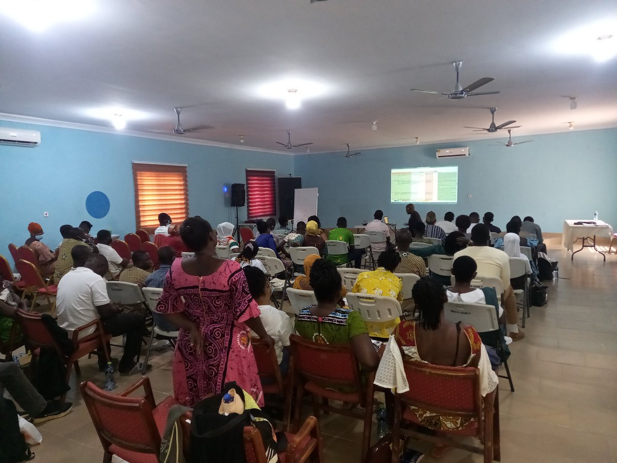 Interforumgh's tweet photo. Health professionals in Nandom and Lambuisse were sensitized on Healthcare waste management by the President of GEHOA, Mr. Paul Nutsugah as part of activities of the #HF4A project. https://t.co/LgSYfcTRo4