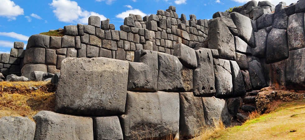 Plan to travel to #Cusco? This useful Info will be very helpful! | Aboutcusco aboutcusco.com/useful-info 
#travel #traveltips #travelperu #explorecusco #machupicchu #spanishinperu #studyspanishincusco