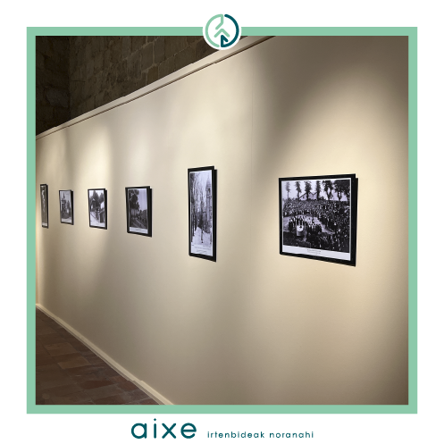 aixegune's tweet photo. Aro Berriaren Historian doktore den Xabier Alberdi Lonbideren zuzendaritzapean eta Zarauzko Udaleko arduradunekin, ZaSe-ko eta Itxaropenako lagunekin eta beste hainbatekin elkarlanean, Zarauzko Lorategien Historia liburua diseinatu eta erakusketako euskarriak prestatu ditugu. https://t.co/5q4H5x9Xx1
