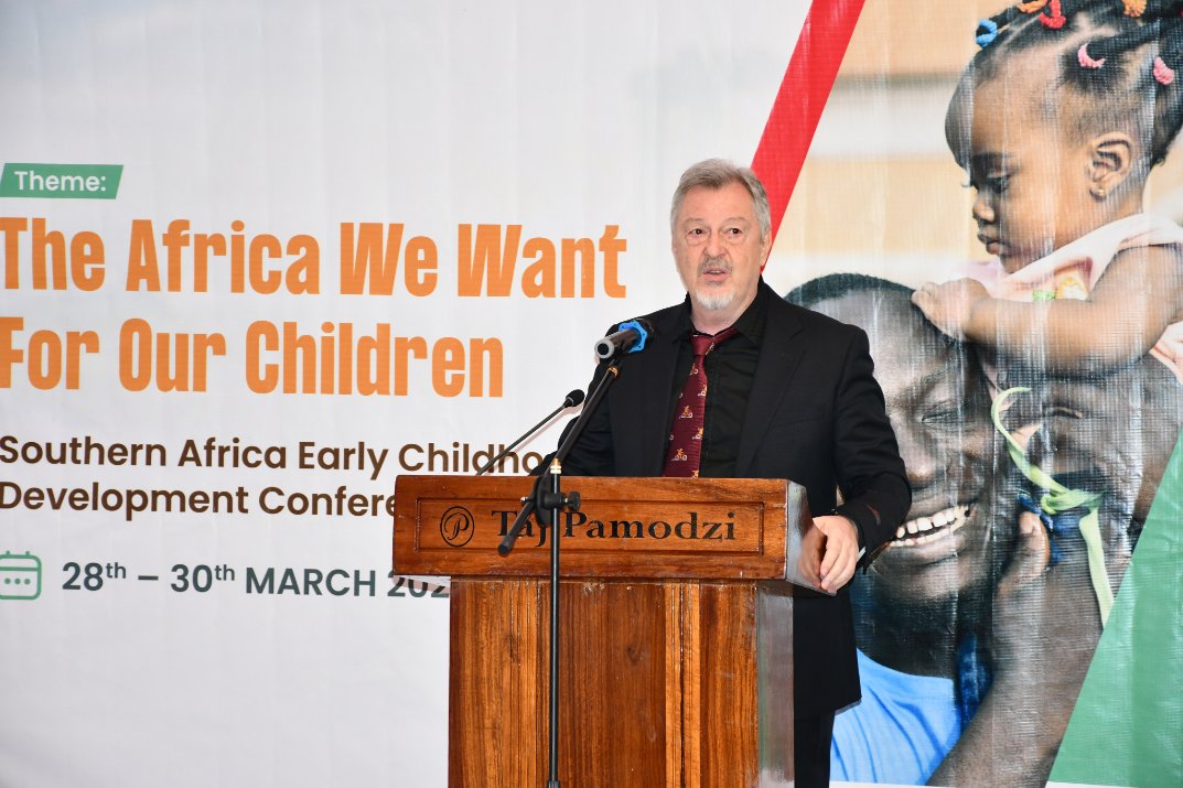af_ecn's tweet photo. Day 3 #SouthernAfricaECDConference
Fragmented approaches to ECD budgeting are a major hindrance that need to be reevaluated. How can public expenditure be adjusted in terms of adequacy, efficiency and sustainability?
#IStand4Children
#Together4ECD https://t.co/QW3bNL7EVm
