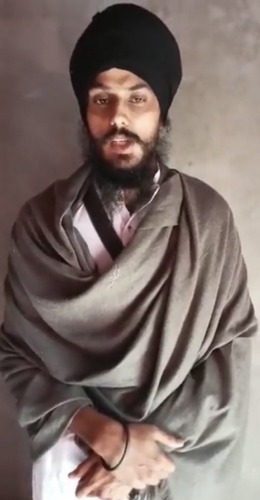 AsYouNotWish's tweet photo. Radical Sikh preacher Amritpal Singh who himself has gone into hiding to avoid arrest, releases a video urging Sikhs to hit the streets to keep the Khalistan pot boiling.

Singh is wanted in India for recruiting suicide bombers and raising an army to attack state institutions. https://t.co/7AS6wtsOQz