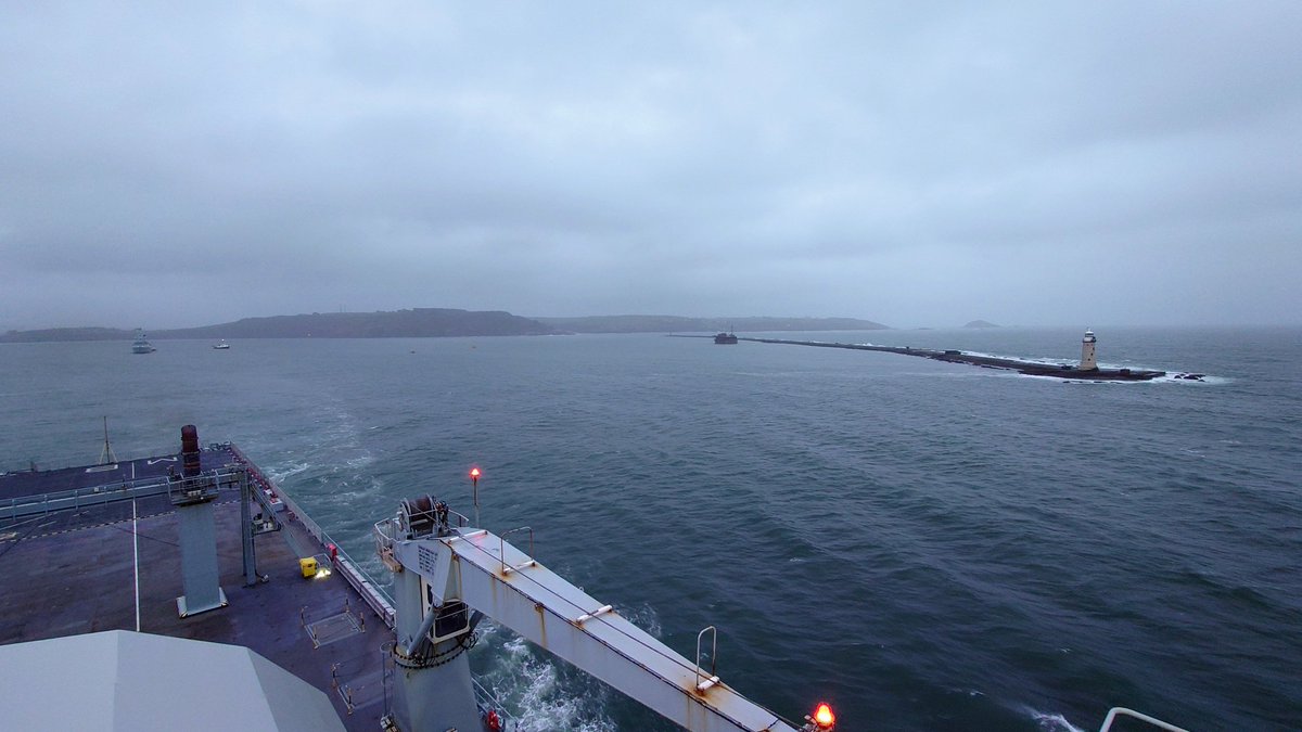 RFA Mounts Bay tweet media