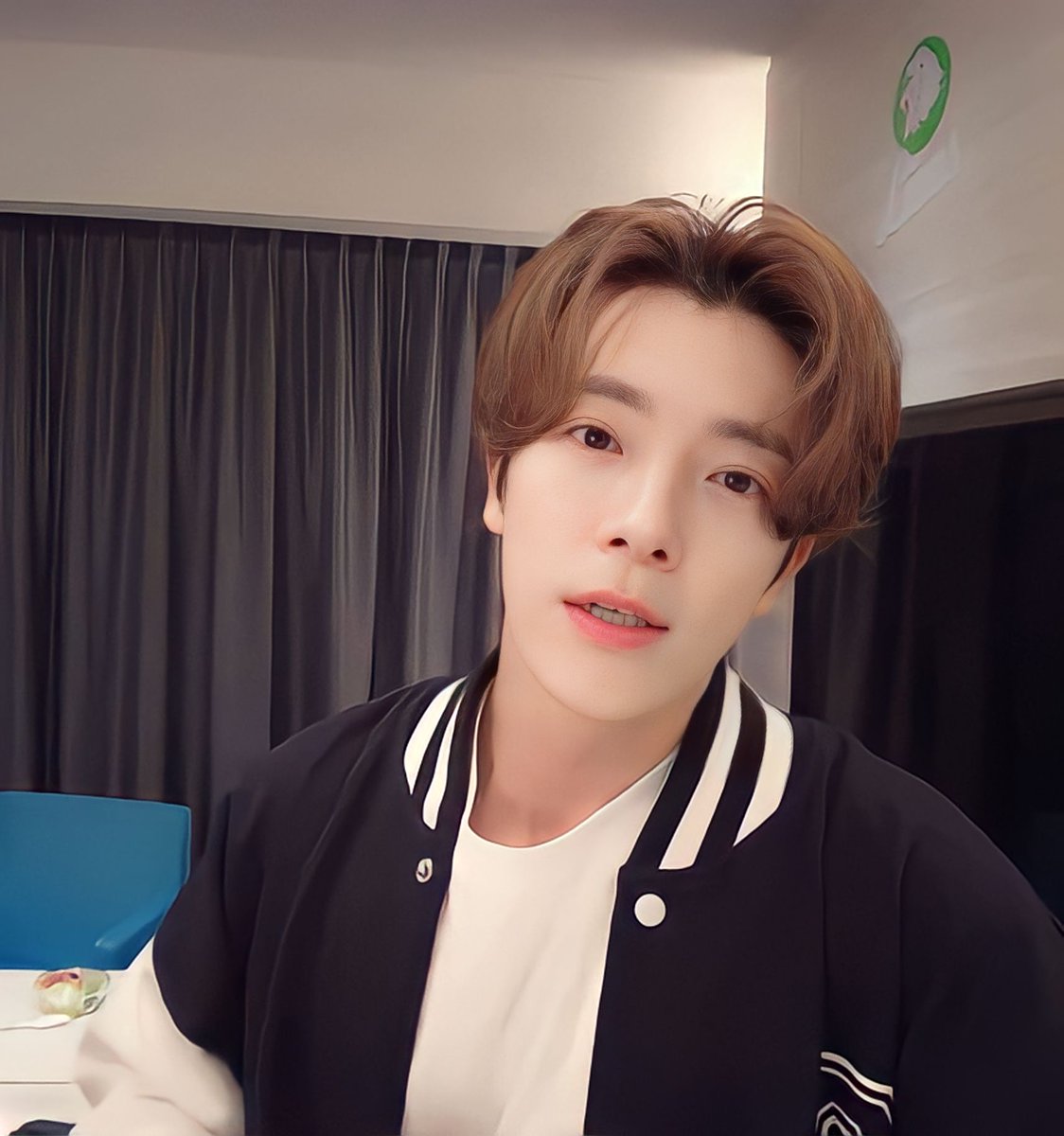DONGHAESEXY24's tweet photo. #KOREA #DONGHAE #NOPLASTIC #NOPLASTIK #NOCOWARD #NOCHICKEN #NOEFFEMINATE #NOSISSYEFFEMINATE #NOCOSMETIC #NOKOSMETIK #NATURAL #NATURALLY #VISUAL #VISUALKING https://t.co/eUrskbhDMv