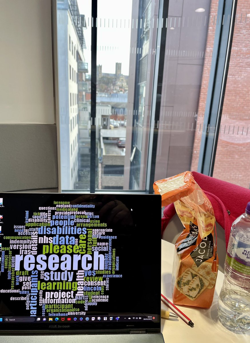 LorenaHall77's tweet photo. My “office” for the morning. Have a piece of work I need to get finished. “
Must not stare at cathedral. Must not stare at cathedral. Must not stare at cathedral…” #pod #LorenasPhD https://t.co/Ppm2nl0Hes