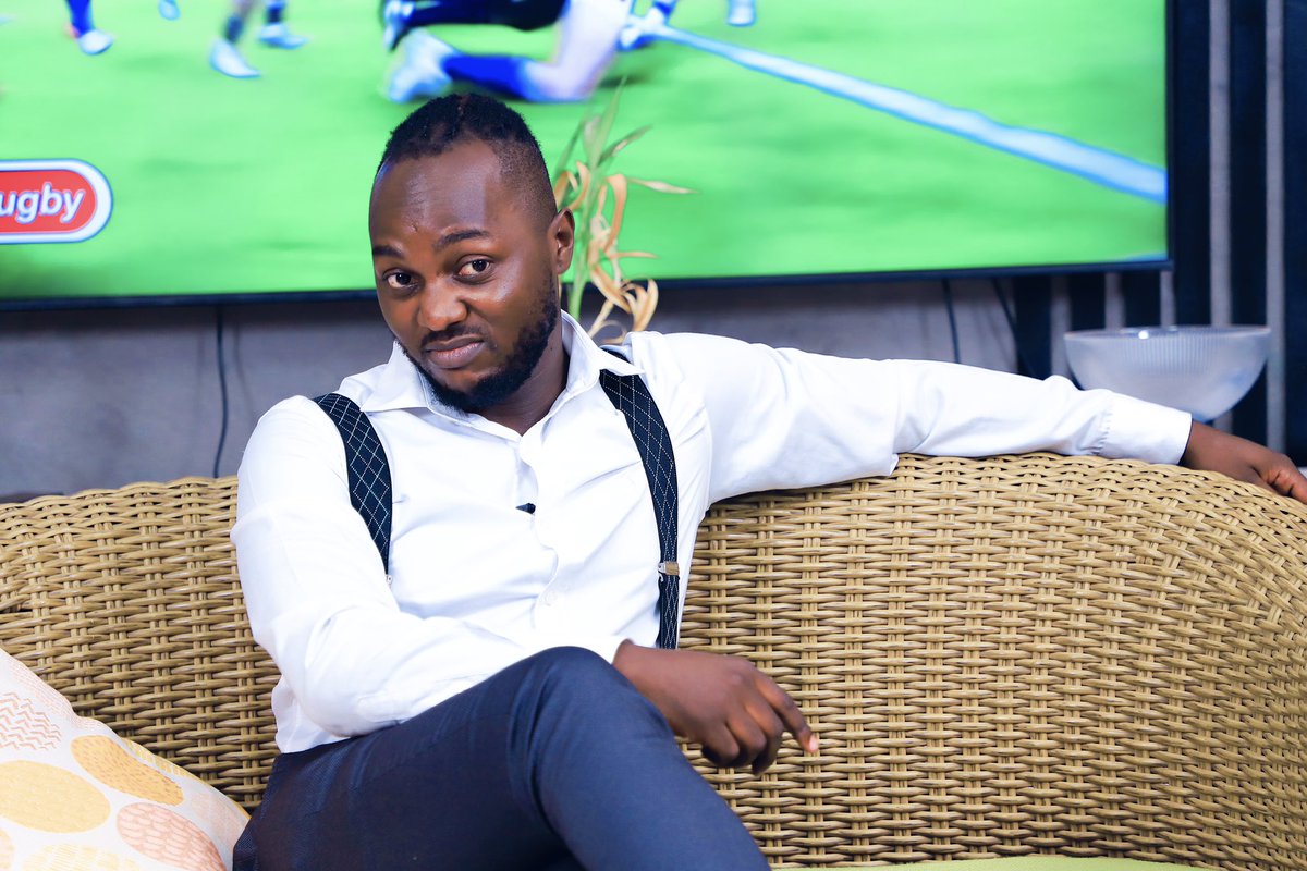 Date A rich man and Breast Feed A Snake or Die poor! 
Kla girls; Just a ka Snake. Zaddy Snakoo