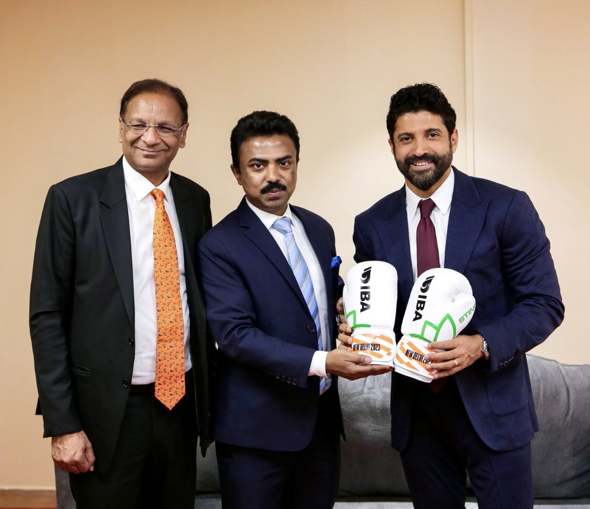 Debojo Maharshi (@debojo_m) on Twitter photo Presented a pair of commemorative gloves to <a href="/FarOutAkhtar/">Farhan Akhtar</a>. Thanks Farhan for being a part of the Opening Ceremony. <a href="/BFI_official/">Boxing Federation</a> <a href="/AjaySingh_SG/">Ajay Singh</a> #WorldBoxingChampionships Presented a pair of commemorative gloves to <a href="/FarOutAkhtar/">Farhan Akhtar</a>. Thanks Farhan for being a part of the Opening Ceremony. <a href="/BFI_official/">Boxing Federation</a> <a href="/AjaySingh_SG/">Ajay Singh</a> #WorldBoxingChampionships