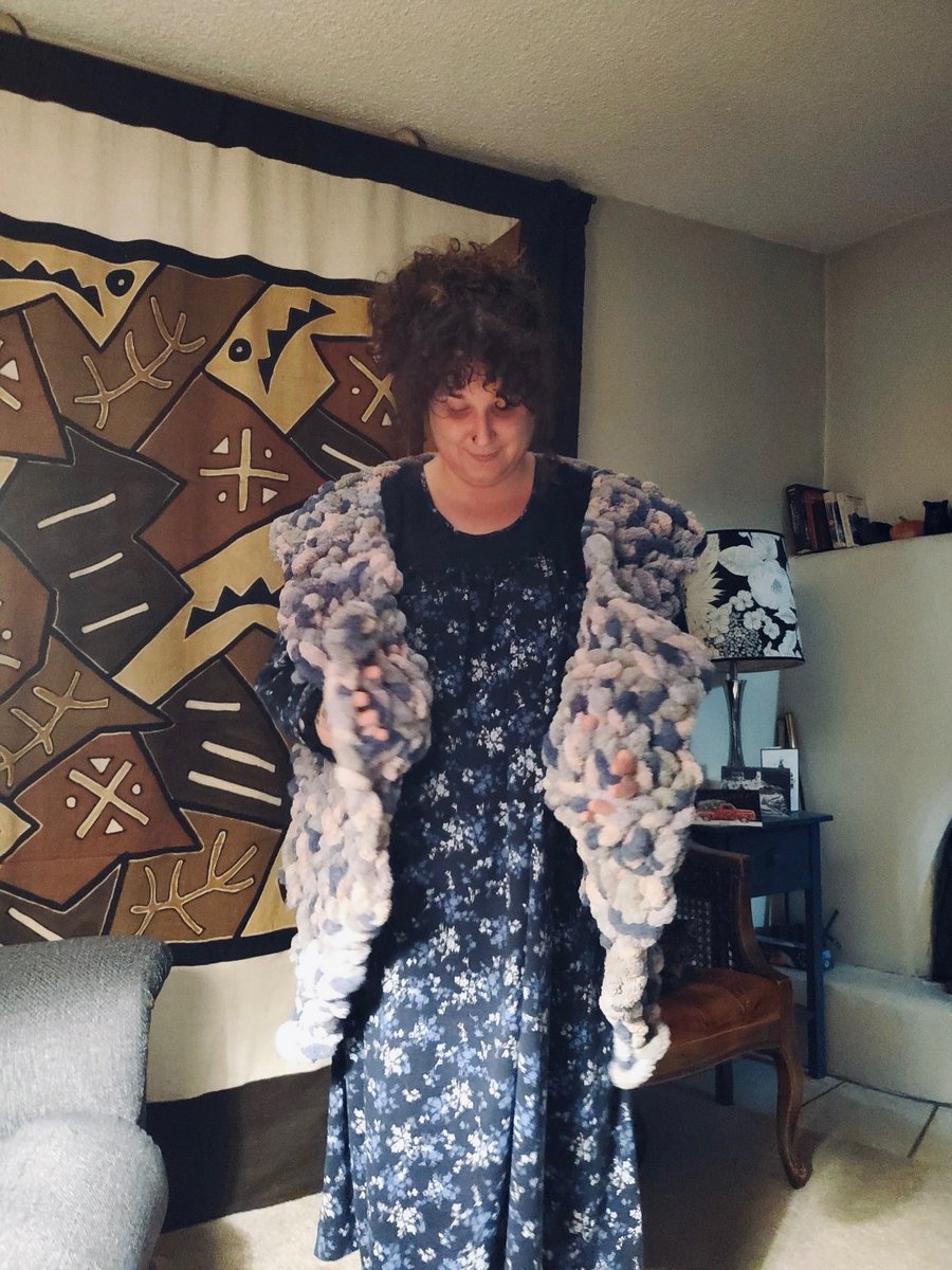 dressedinblac_'s tweet photo. I was trying to make a cozy oversized cardigan but instead I made this https://t.co/EeBp0TWeDQ