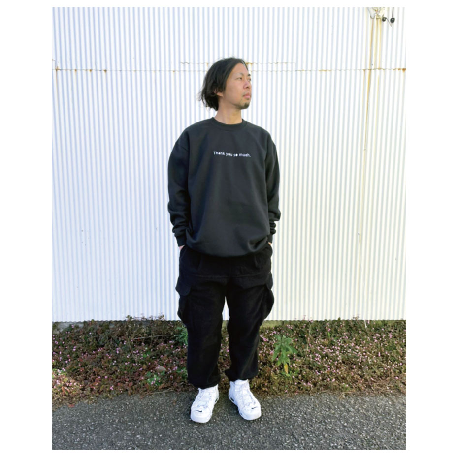 evoluir2002's tweet photo. 『LookLookbook』
□ top_Shigesato Yanase : Thank you so much. sweat shirt/blk
□ pants_BACANCES : BLC FLEECE ARMY CARGO PANTS/blk
#evoluir #金沢市 #静岡市 #shigesatoyanase #thankyousomach #花 #flower #bacances #alexanderleechang #フリースパンツ #fashion #outfit https://t.co/bLlRkQeR2V