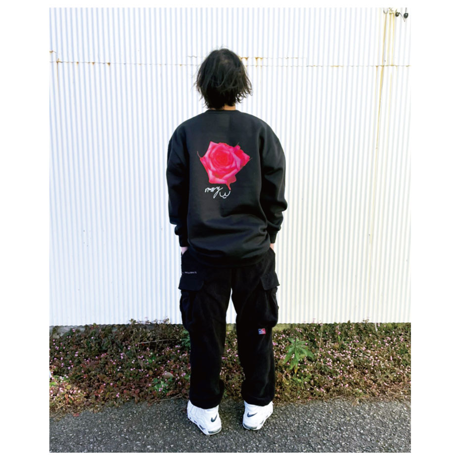 evoluir2002's tweet photo. 『LookLookbook』
□ top_Shigesato Yanase : Thank you so much. sweat shirt/blk
□ pants_BACANCES : BLC FLEECE ARMY CARGO PANTS/blk
#evoluir #金沢市 #静岡市 #shigesatoyanase #thankyousomach #花 #flower #bacances #alexanderleechang #フリースパンツ #fashion #outfit https://t.co/bLlRkQeR2V