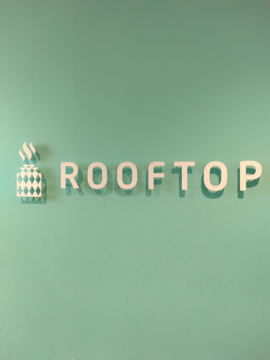 hikariman3's tweet photo. 念願初 @rooftop_sauna 
サウナが広い！人が少なかったからやっちゃいました。寝サウナ。神尾さんのアウフグースもあり、外での水風呂。そしてインフィニティチェアを倒すと同時に
✨ウェルカム・トゥ・ザ・トトノイワールド☀♨✨

#サウナ
#サ活
#looftop
#サウナイキタイ 
#サウナを愛でたい https://t.co/VjnK4AnRrl