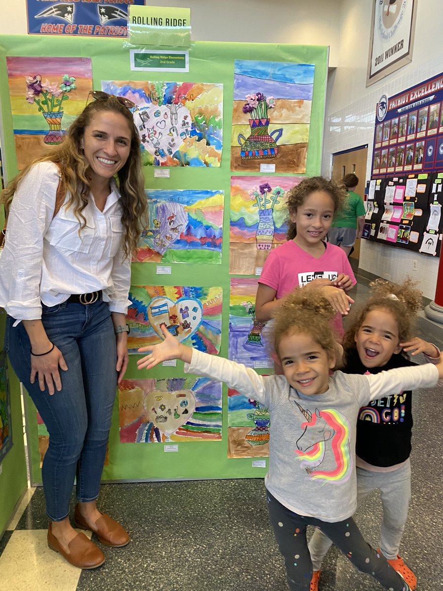 olisanc's tweet photo. Our roadrunners k-5 showcased their artistic talents at the Park View HS cluster Fine Arts Night! @RRD_LCPS @LCPSVisualArts @RRD_Principal @ParkViewHS @LCPSOfficial https://t.co/GxrO1PLZF7