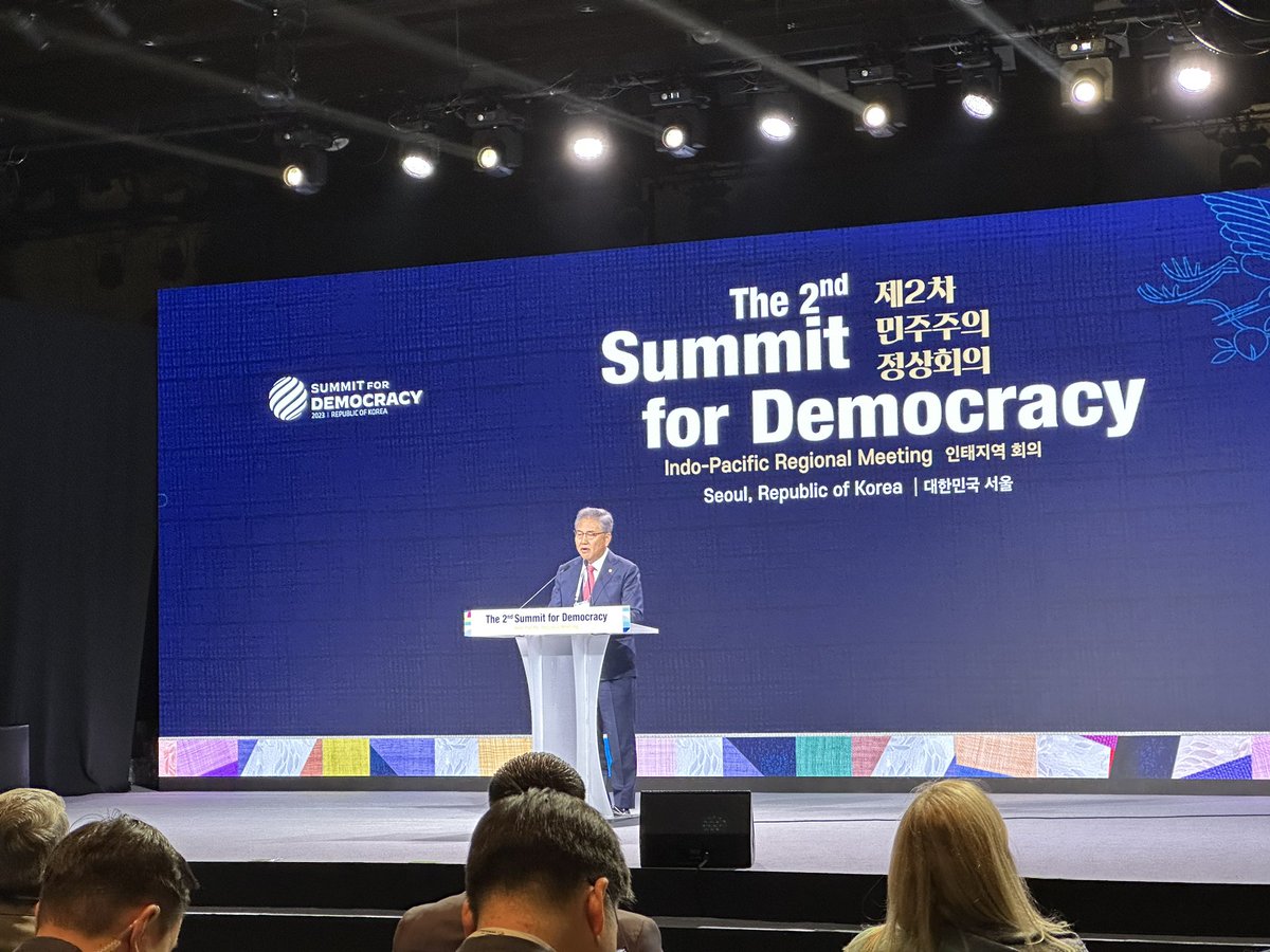tarashpapaskua's tweet photo. Second #Summit for #Democracy - Indo-Pacific Regional meeting with focus on Challenges&Progress in addressing Corruption - being hosted by 🇰🇷 Government in #Seoul today. Very important gathering of regional leaders under motto #differentbuttogether. https://t.co/8UtkJHJ4yC