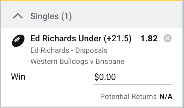 FootyFGPod's tweet image. Looks likely to get the Chucky Cameron match up, his man always goes low. 

#AFL #geton #AFLDogsLions @sportsbetcomau  @Walley_15