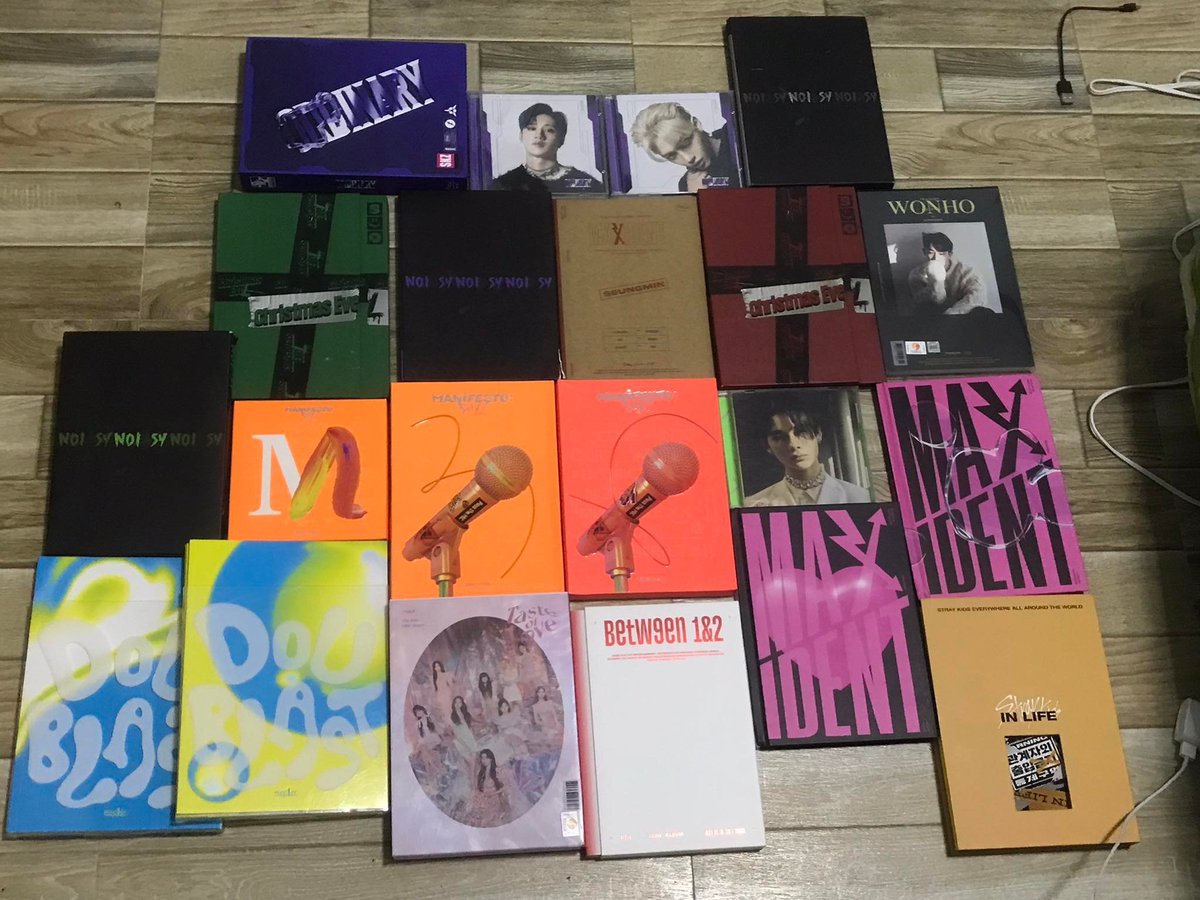 ꒰ wts lfb ph / #ceii_levisbentables ꒱

🖇️ Random Unsealed kpop albums !

 ₱90 each!

𓏔 can request for group ( paunahan )
𓏔 onhand

forms.gle/ayE87uz39yZEWt…

t. Enhypen kep1er skz stray kids twice txt manifesto no easy Christmas evel foe doublast day one wonho maxident