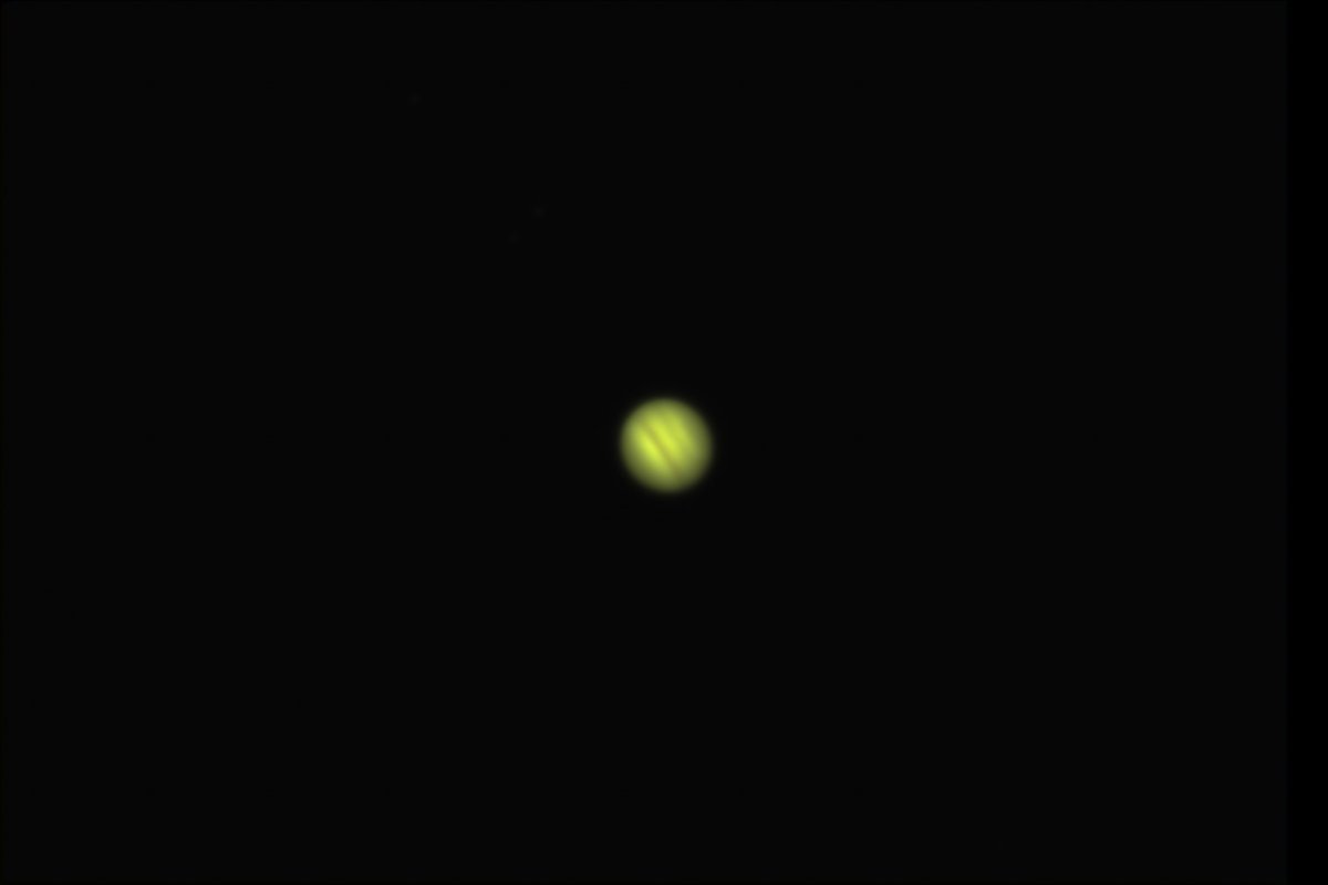 An image I took of Jupiter from my old balcony quite a long time ago.