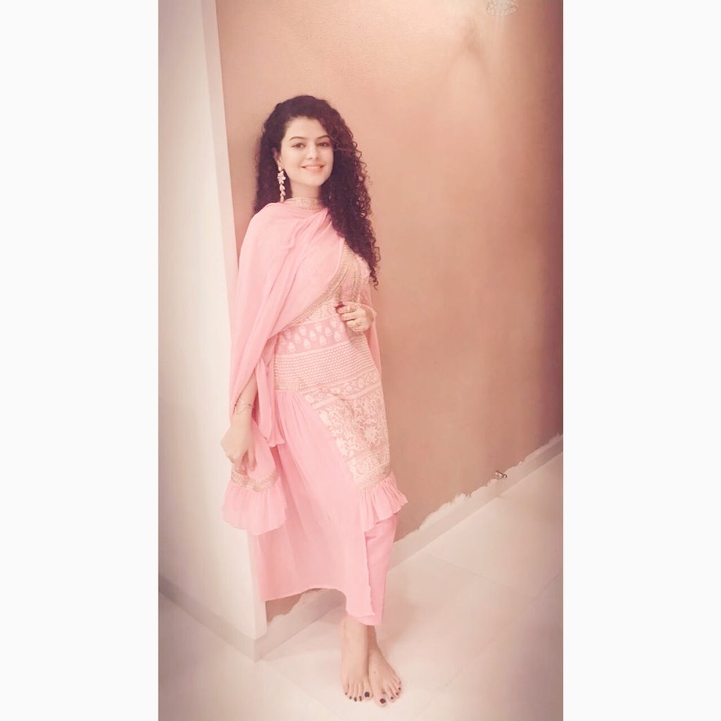 MuskanK60917502's tweet photo. Happy Birthday palak dii❤️💖💖💖💖💖💖💖💖❤️❤️❤️❤️......

@palakmuchhal3 
#happybirthdaypalakmuchhal 
#HappyBirthdayPalakMuchhal https://t.co/xRBjwFwH8v