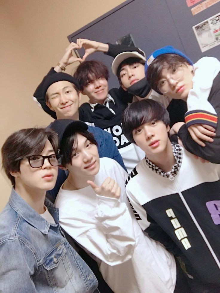 Do0yr_'s tweet photo. ‼️Giveaway‼️
25k 1 orang Spay 

Krna lgi sedih g dpt tix konser Agust-D,lagi kangen bgt jga sma Bangtan dan ilichil ☹️

Rt like aja

End besok https://t.co/ptVfidqpg0