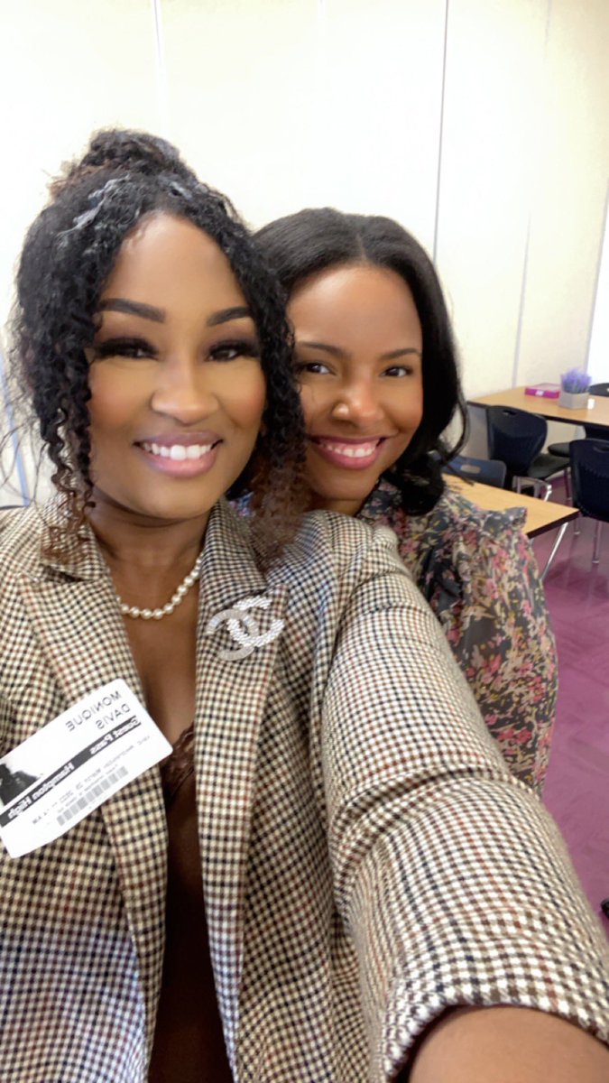 Monique Davis tweet media