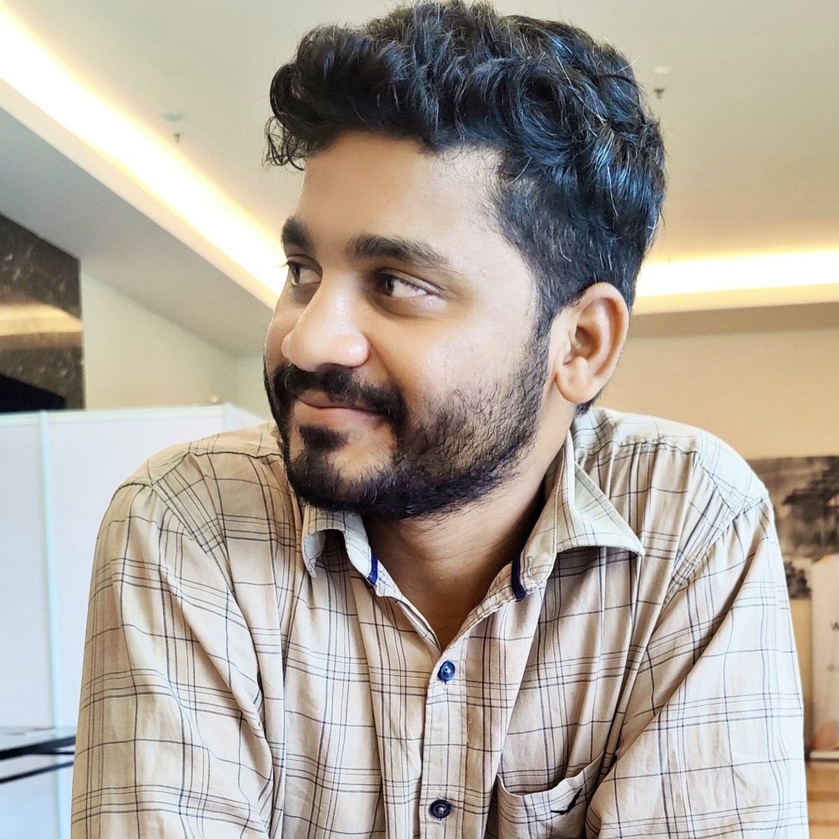 GurudatthuM's tweet photo. #NewProfilePic https://t.co/TVciXaplkV