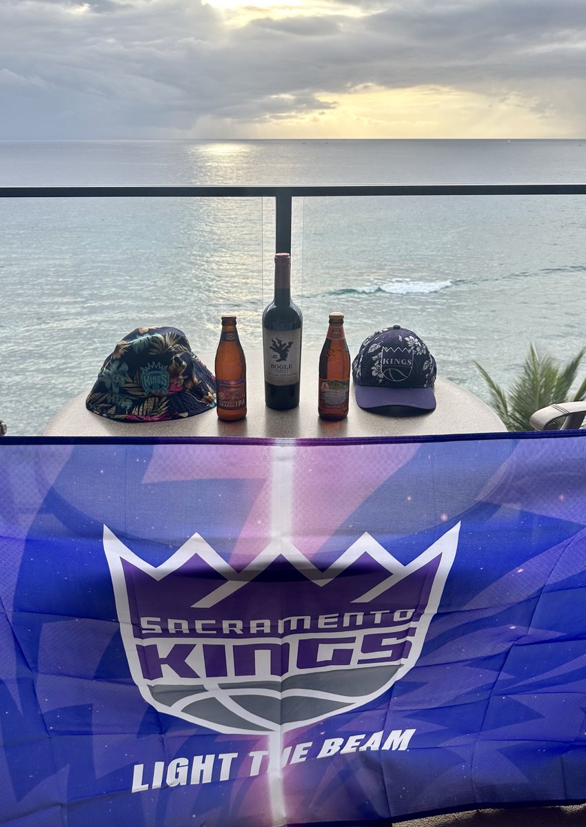 Kings_6thMan's tweet photo. Time to celebrate our ⁦@SacramentoKings⁩ clinching a playoff spot! Congrats all Kings fans, players and staff. And congrats to Keegan on setting a new NBA Rookie 3 point total! 💜👑🏀
#LightTheBeam #SacramentoProud 
⁦@NBCSKings⁩ https://t.co/hnQQYbG609
