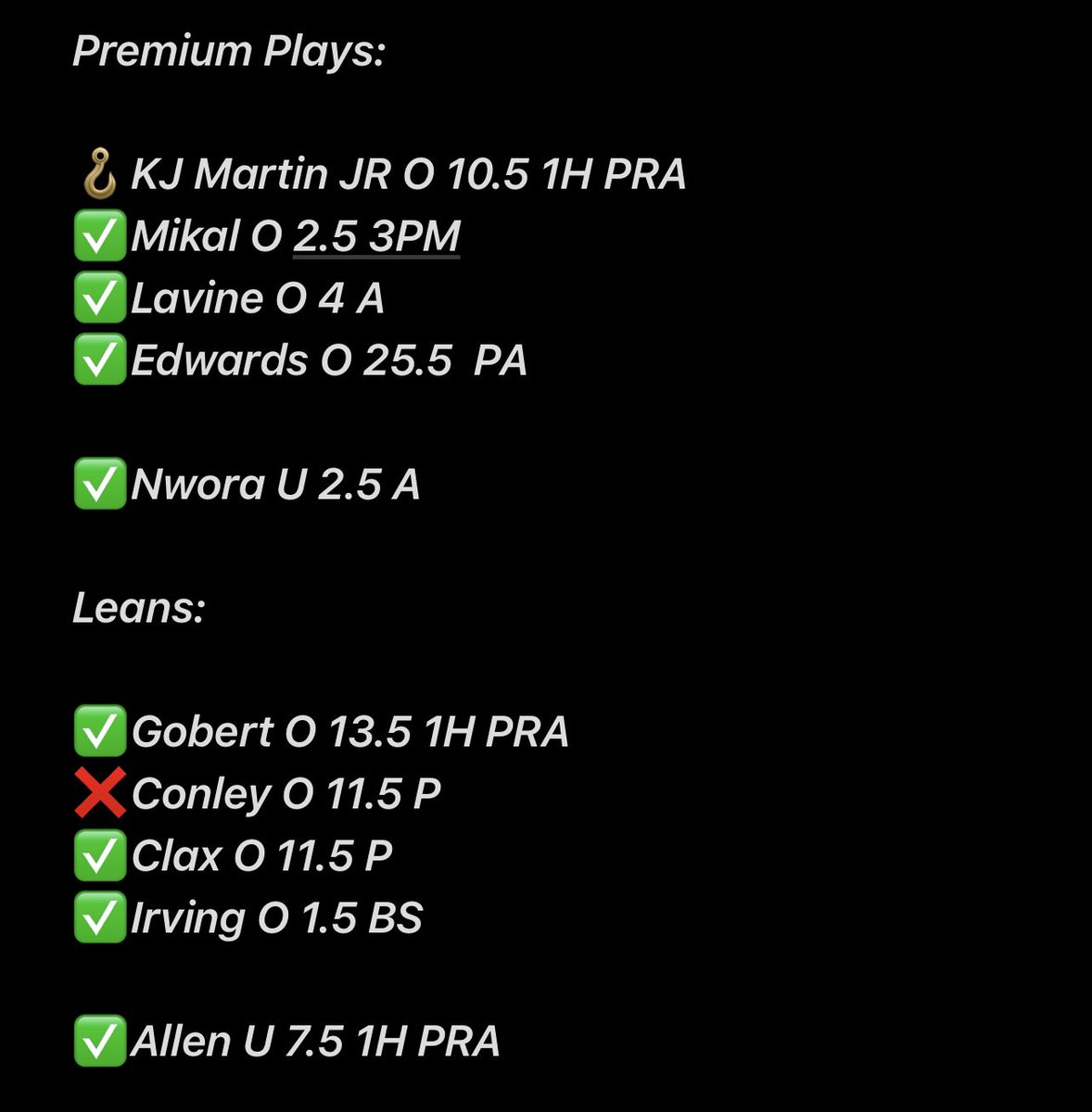 AandRProps's tweet photo. Honestly, bad day for the free picks, but for our premium, this is how it went.

KJ hooks at 10, and conley still has a chance to get 5 pts, but it isn’t looking likely. That’s 8-2. Check the discord. 
No plays tomorrow! 
#nba #prizepicks #sportsbettingtwitter https://t.co/btGwjeNVD3
