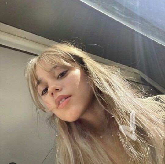 Roxdk7's tweet photo. If you see this tweet quote it with 4 pics exposing your taste in women https://t.co/qtKbniEq6o