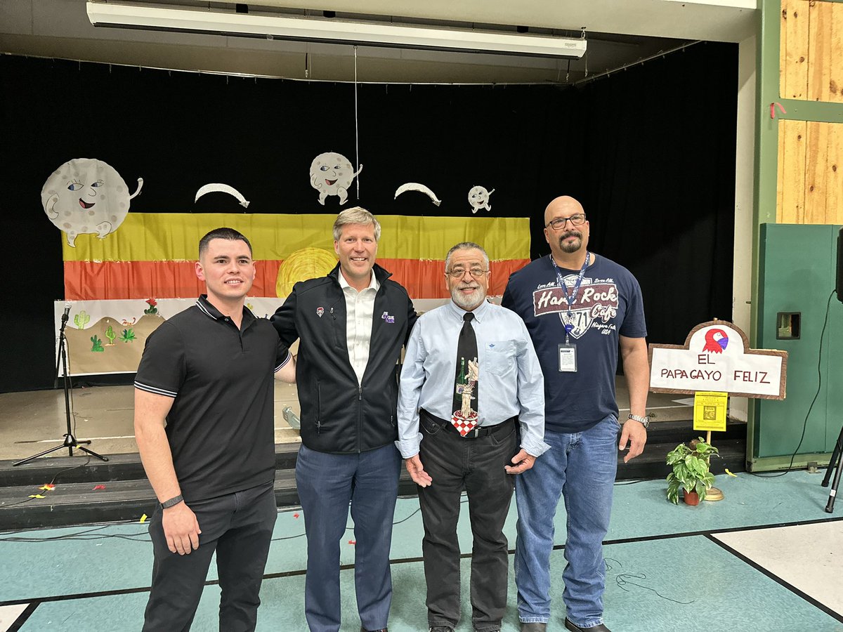 Longfellow Elementary Albuquerque tweet media