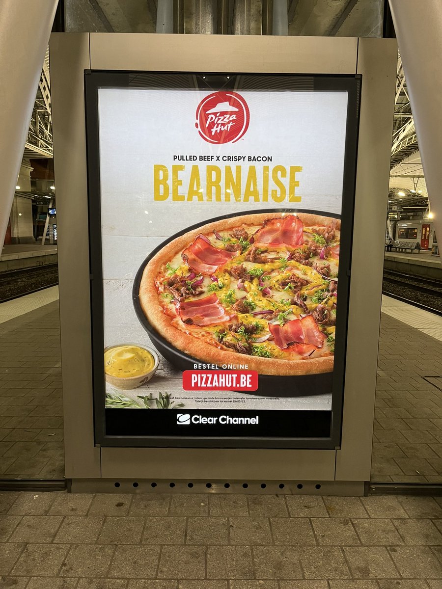 Iemand moet daar toch marktonderzoek naar hebben gedaan? Duidelijk geen Italianen in dat panel 😂 cc <a href="/KrystinaSferlaz/">K R Y S T i N A</a> 

Is het einde écht nabij nu? 🍕🤢🤮 

T’en penses quoi de ça <a href="/davidcrunelle/">David Crunelle</a> 🫣🙃?