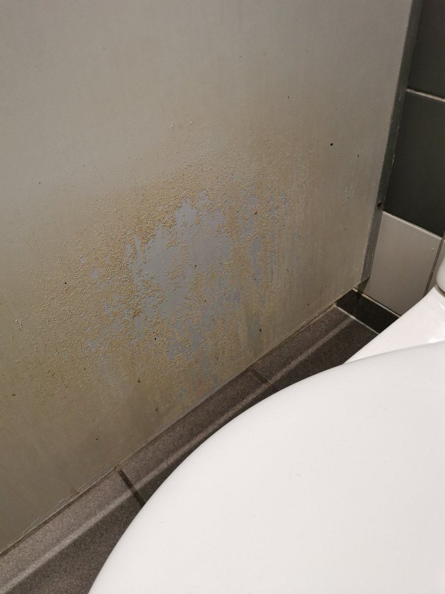 Žēl, ka smaku nevar nofočēt. Smird kā bezpajumtnieku patversmē. You can do better <a href="/riga_airport/">RIX Riga Airport</a> #Rix #LidostaRiga #Lidosta