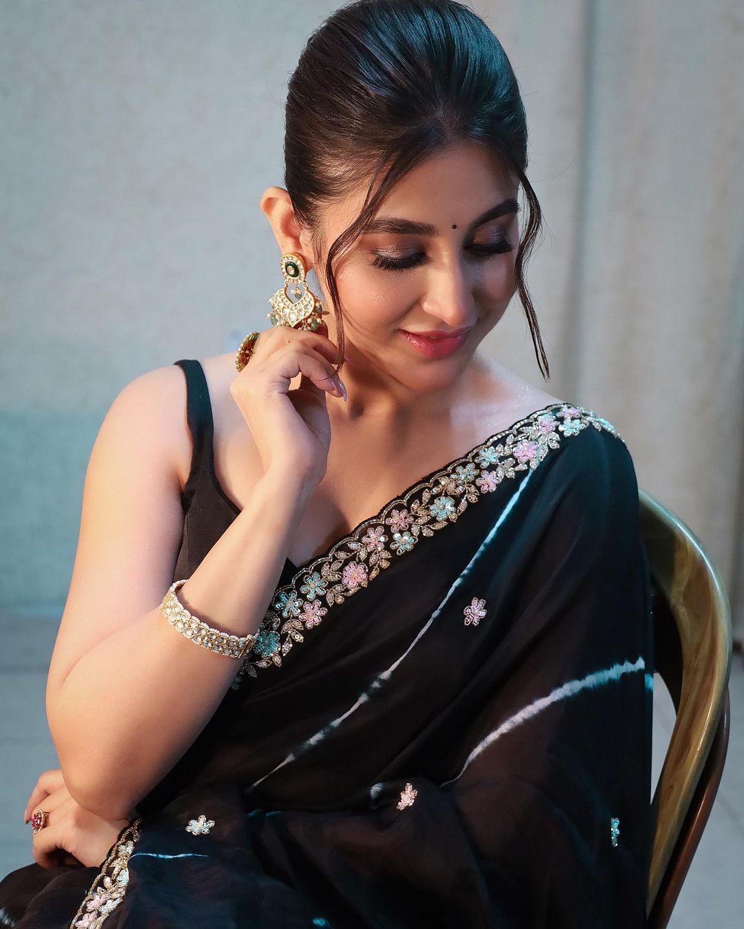 FscVhcMaQAE0Uix?format=jpg&name=large