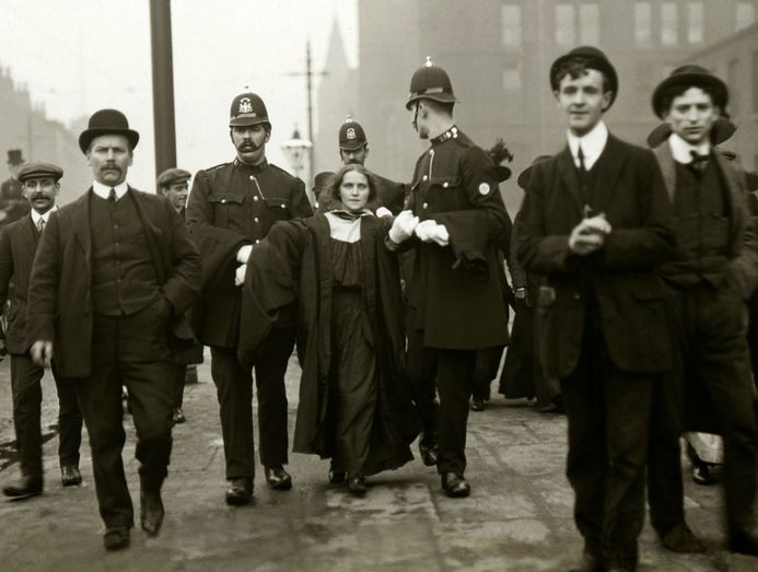 johnstonglenn's tweet photo. Dora Marsden was arrested during a suffragette protest at Owens College, now @OfficialUoM, OTD in 1909. She wore her academic gown for the occasion. She founded The Egoist, which serialized A Portrait of the Artist and published parts of Ulysses. https://t.co/9VSScC3Ax5