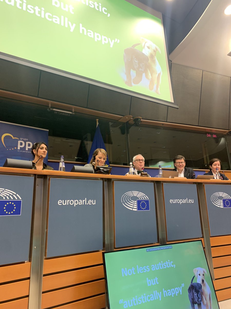 “There is no scientific proof of a link between IQ, severity of autism and quality of life…contrary to what most people think we should make changes not from ‘less autistic’ but ‘autistically happy’” 

<a href="/Peter_Autisme/">Peter Vermeulen</a> amazing presentation 👏🏽 

#AutismDay2023