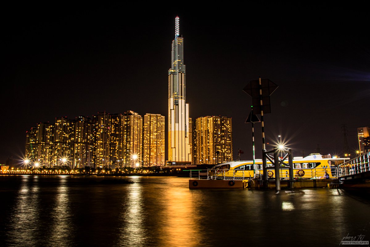 HungTran6799's tweet photo. 🎉 Exciting news everyone!
My photo has just been ranked in the top 10% of the "City Night" category on the esteemed https://t.co/xBXHqjKhPy photography website! 🌃🌟
 I am over the moon with this achievement and so grateful for the recognition. 
#35awards #citynight #_phong_tu_ https://t.co/aexJiWZhxE