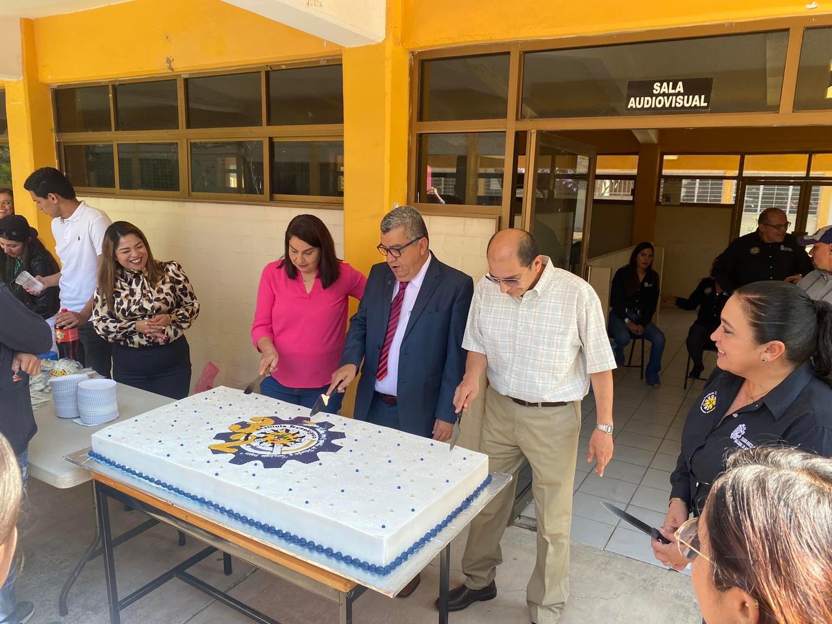 XXXII Aniversario del TecNM Campus Ocotlán. Gracias a tod@s por su valioso apoyo. #OrgulloTecNM